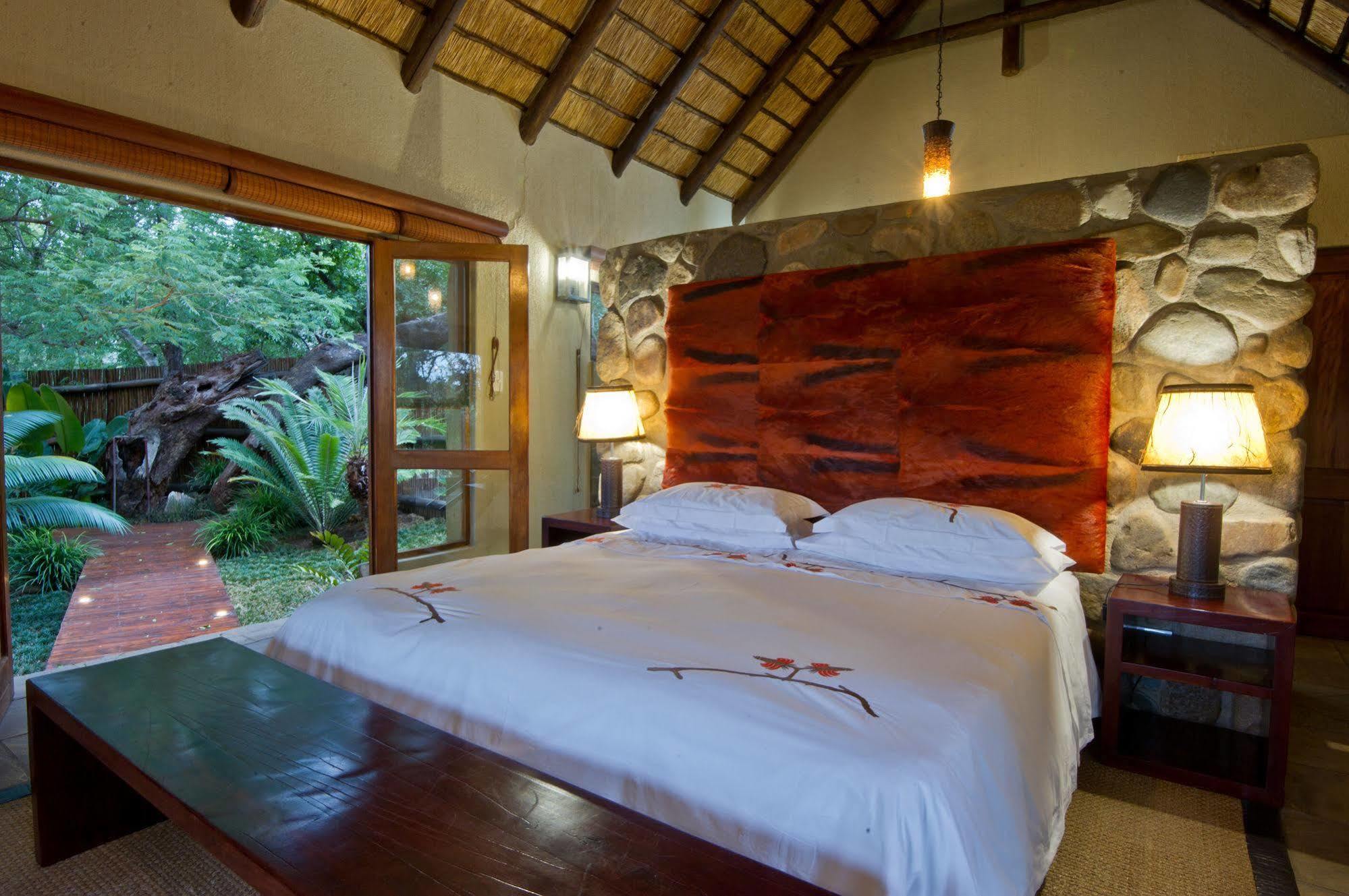 印德洛弗河滨小屋 Karongwe Game Reserve 外观 照片