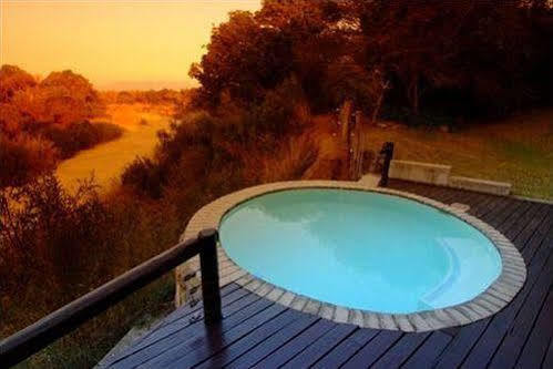 印德洛弗河滨小屋 Karongwe Game Reserve 外观 照片