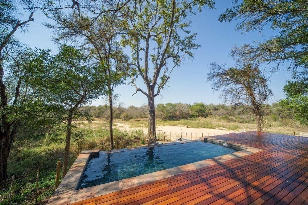 印德洛弗河滨小屋 Karongwe Game Reserve 外观 照片